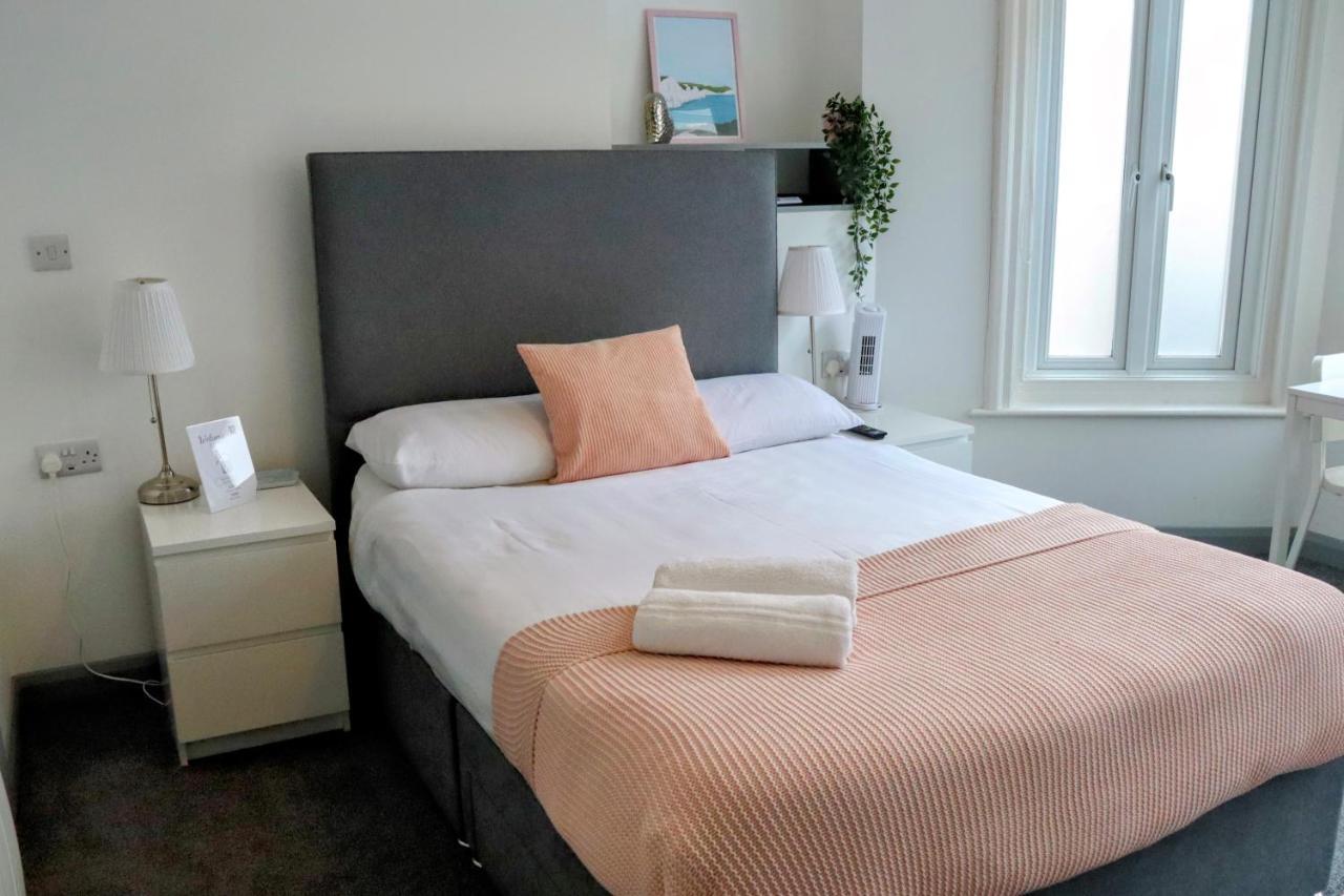 Pier12 Apartment Истборн Екстериор снимка