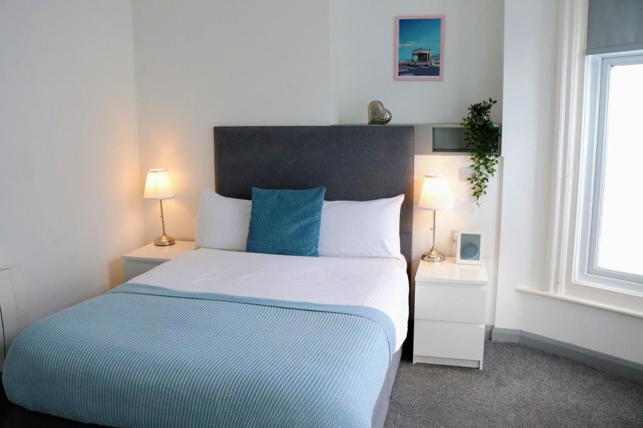 Pier12 Apartment Истборн Екстериор снимка