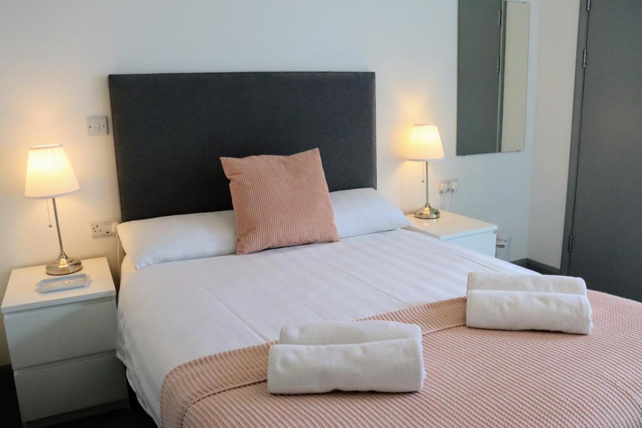Pier12 Apartment Истборн Екстериор снимка