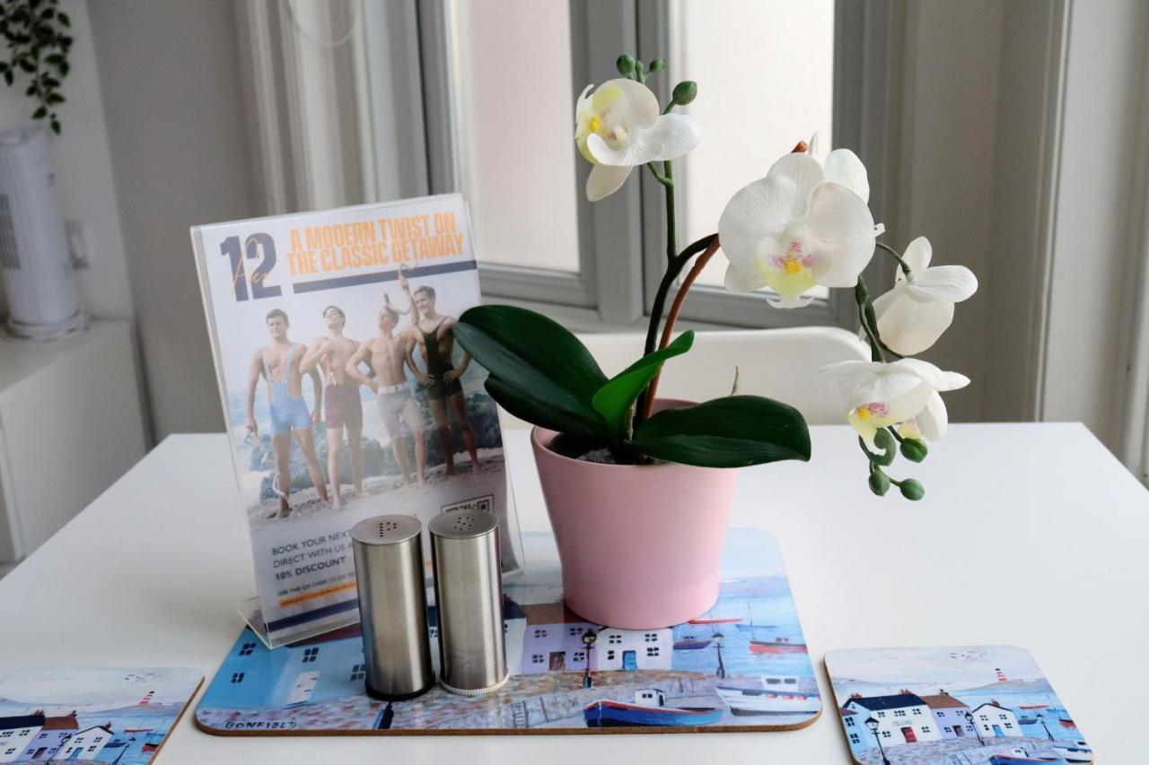 Pier12 Apartment Истборн Екстериор снимка
