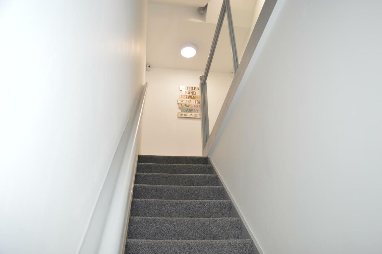 Pier12 Apartment Истборн Екстериор снимка
